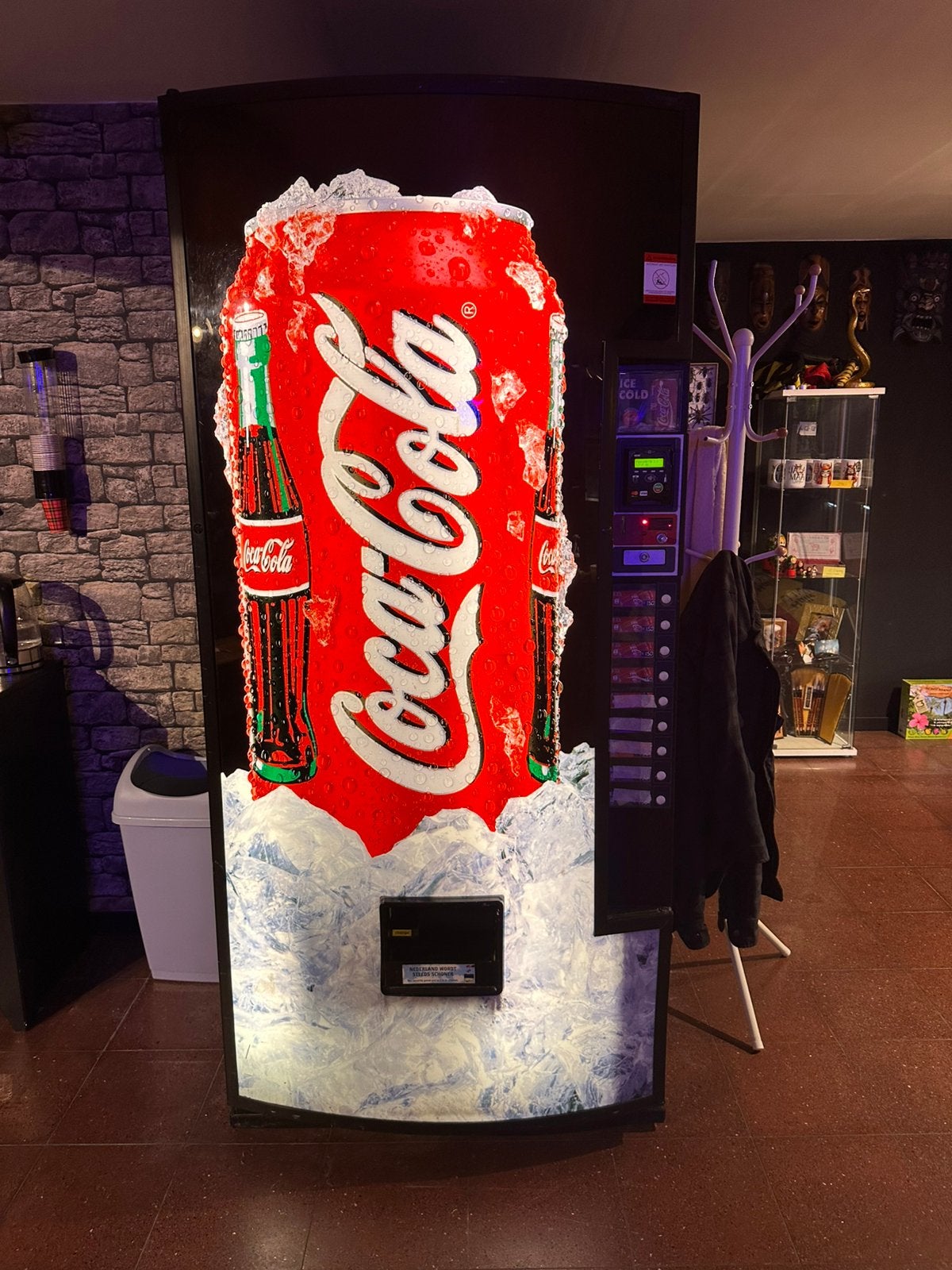 Grote drankautomaat met bancontact
