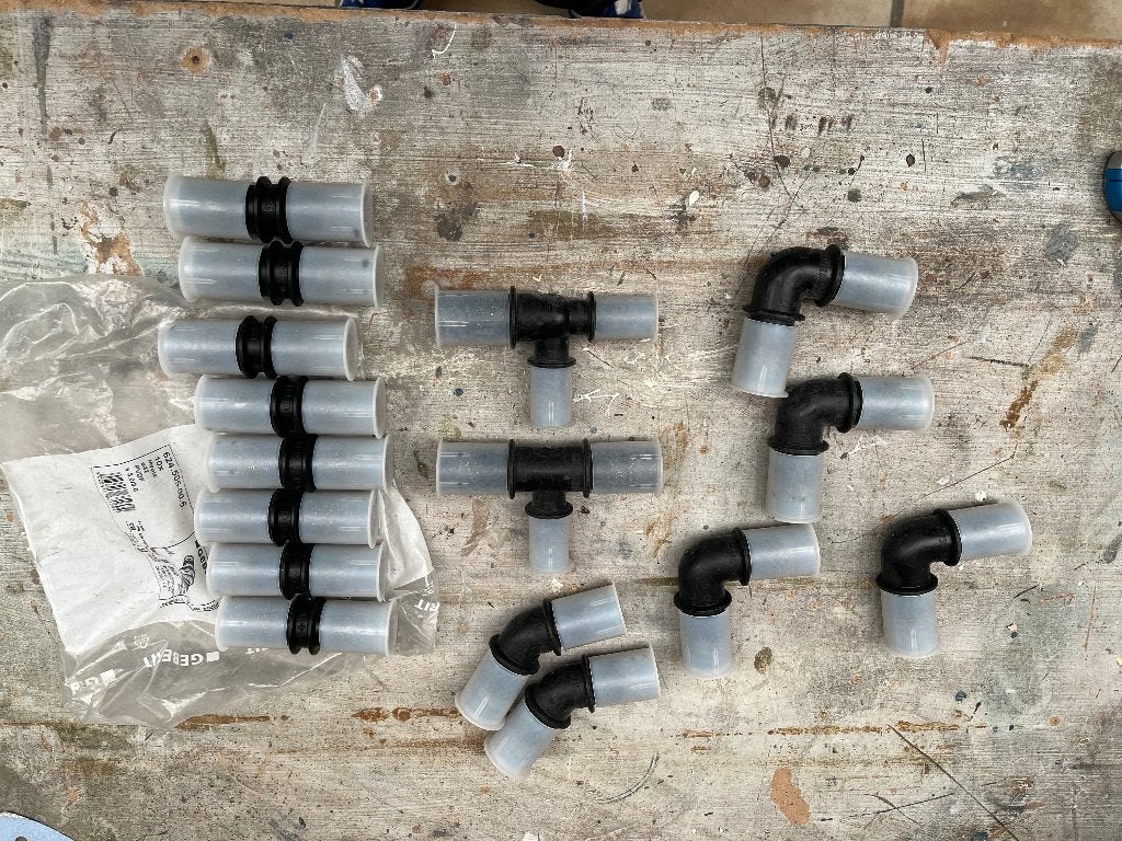 Assortiment Geberit mepla koppelingen, Bricolage & Construction, Enlèvement ou Envoi, Neuf, Autres types