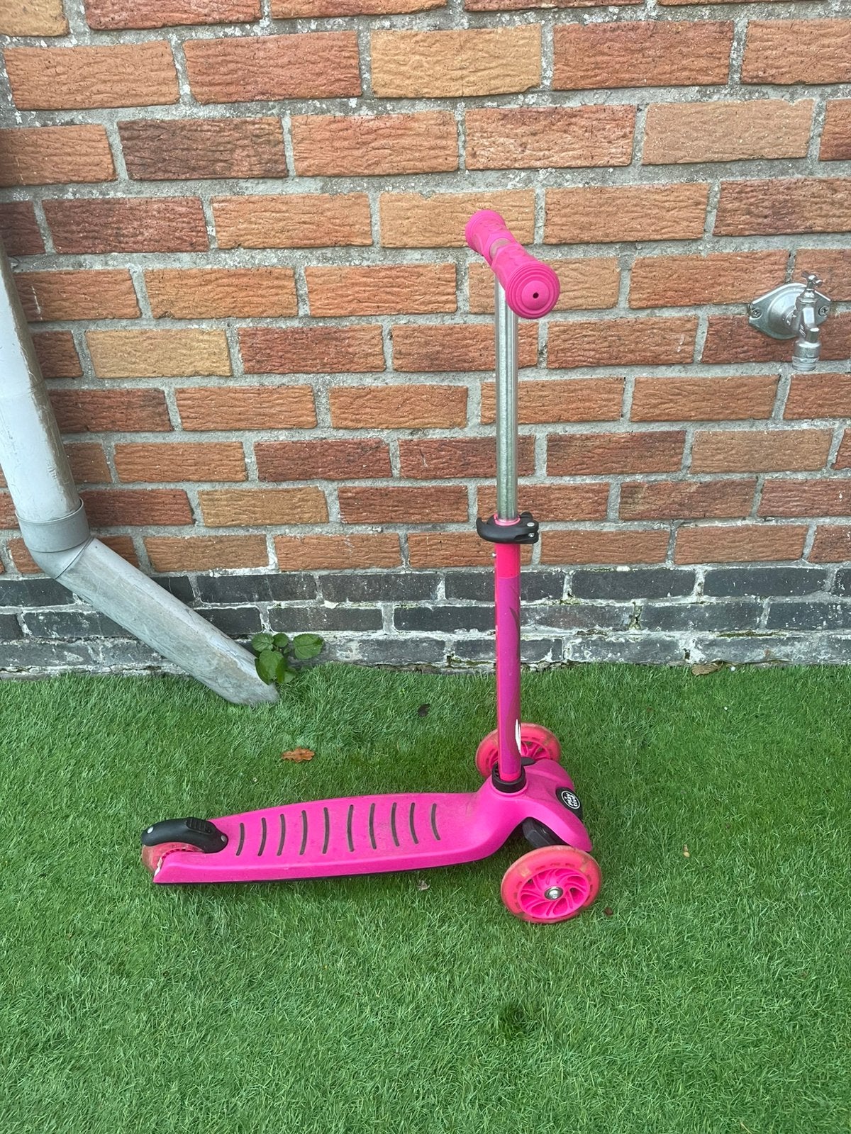 Roze kinder step, Ophalen, Zo goed als nieuw