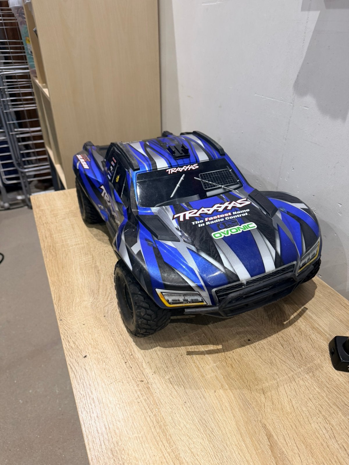 Traxxas maxx slash 6s avec 6 batteries 3s deux chargeur, Neuf, Échelle 1:8, Voiture off road, Enlèvement