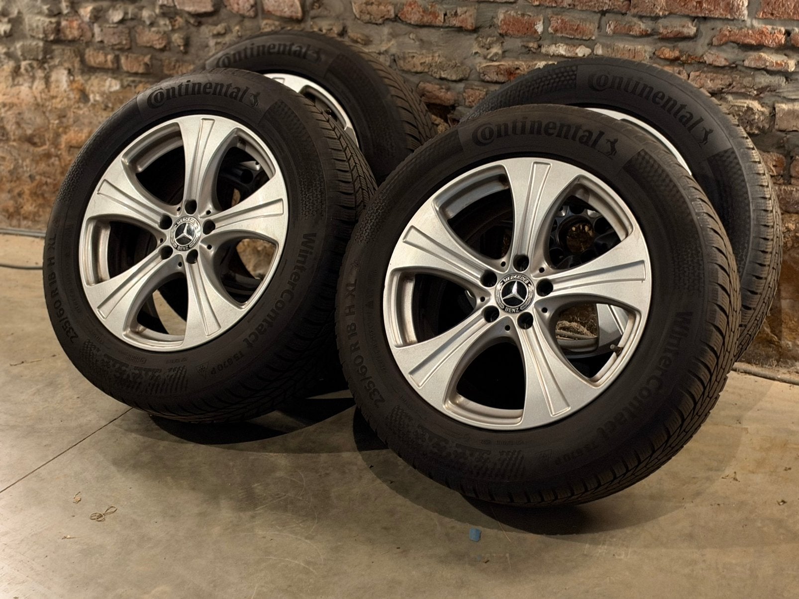 Jantes d’origine Mercedes GLC 18 pouces avec pneus et valves, Pneus et Jantes, 18 pouces, Enlèvement, 235 mm