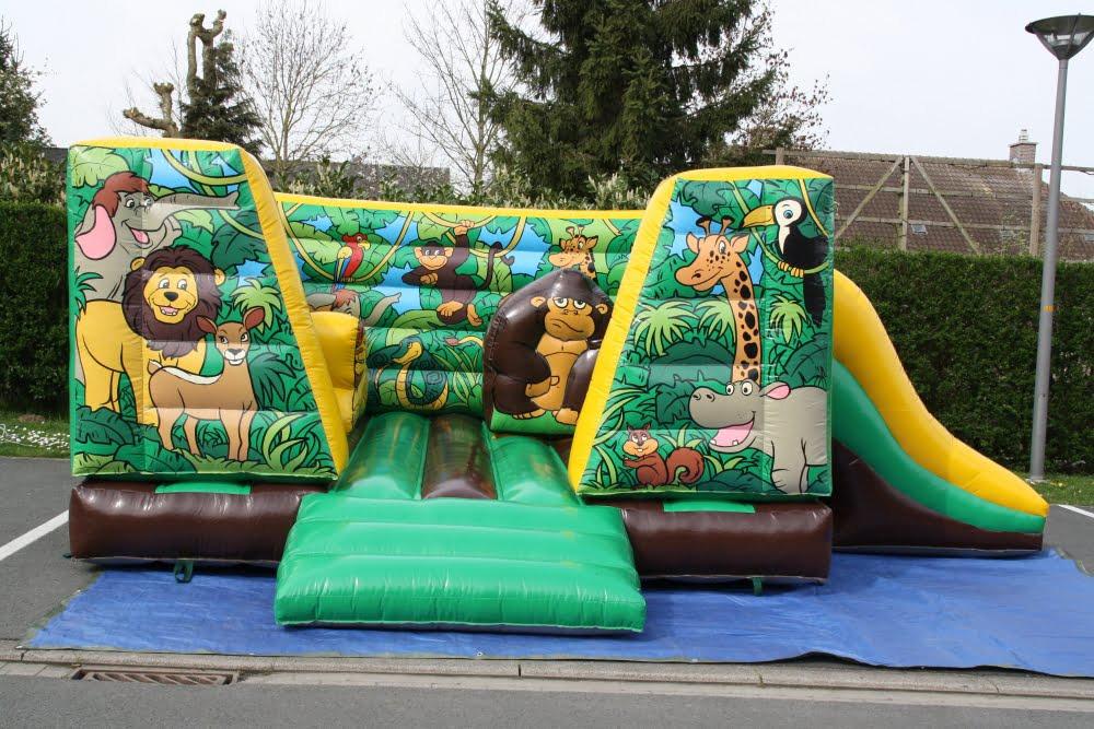 Springkasteel multiplay jungle (6mx 5m), Ophalen, Gebruikt