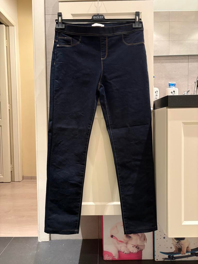 Jeans à ceinture élastique de la marque Cassis (42)., Vêtements | Femmes, Jeans, Enlèvement ou Envoi, Comme neuf, Bleu, W33 - W36 (confection 42/44)