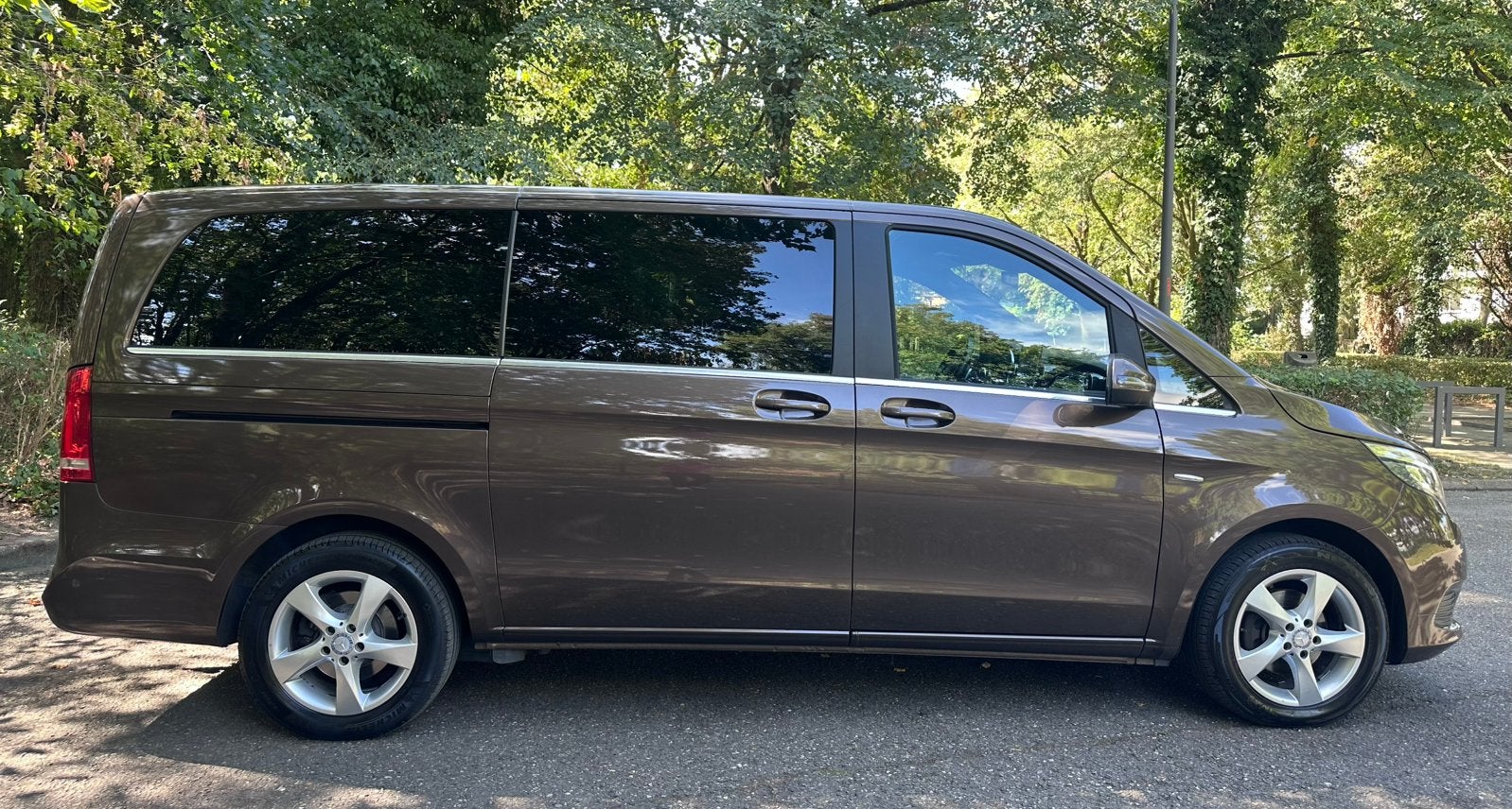 Mercedes V220 d Avantgarde Automaat 5 Zit Led Navi 360 Cam, Autos, Cuir, Achat, Euro 6, Entretenue par le concessionnaire