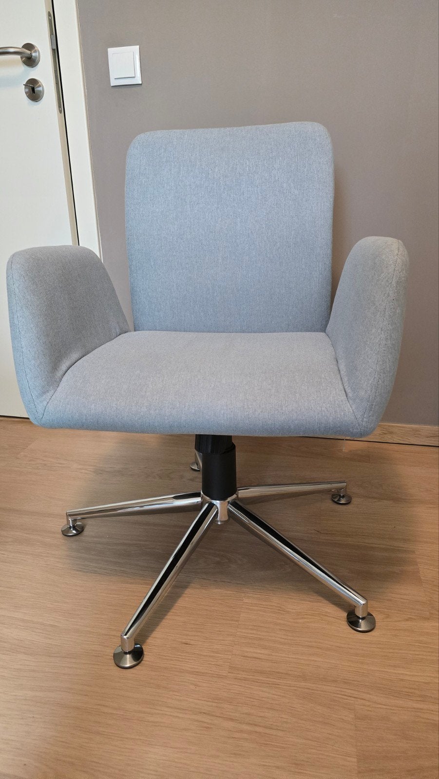 Chaise de bureau pivotante en excellent état, Enlèvement, Gris, Chaise de bureau