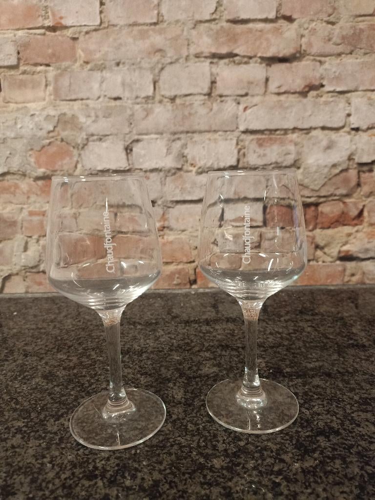 Chaudfontaine glas wijnglas model, Verzamelen, Glas en Drinkglazen, Zo goed als nieuw, Waterglas, Ophalen