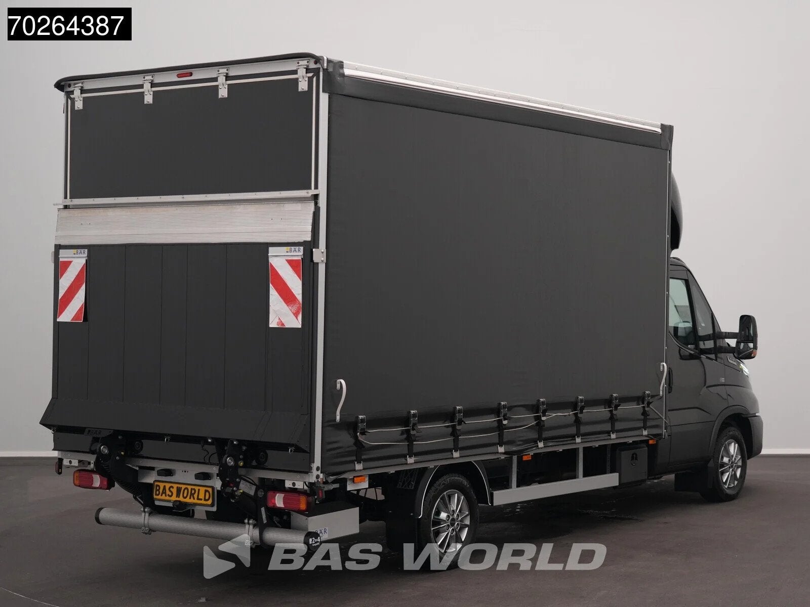 Iveco Daily 35S18 BPM VRIJ! 3.0L 180PK Automaat Schuifzeilen, Neuf, Achat, Euro 6, Entreprise