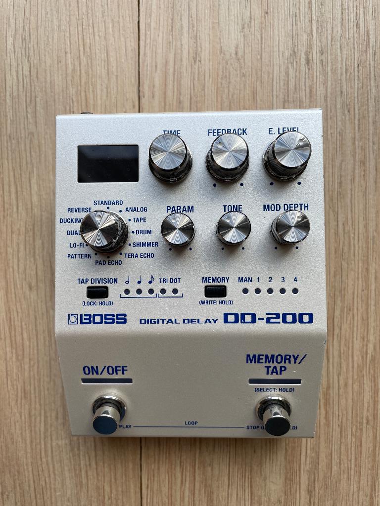 Boss DD-200 delay, Musique & Instruments, Effets, Enlèvement ou Envoi, Utilisé, Delay ou Écho