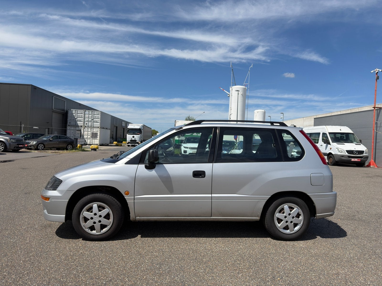 Mitsubishi Space Run 2.0 Essence — 112 000 km seulement !, Capteur de lumière, Achat, Entreprise, Entretenue par le concessionnaire