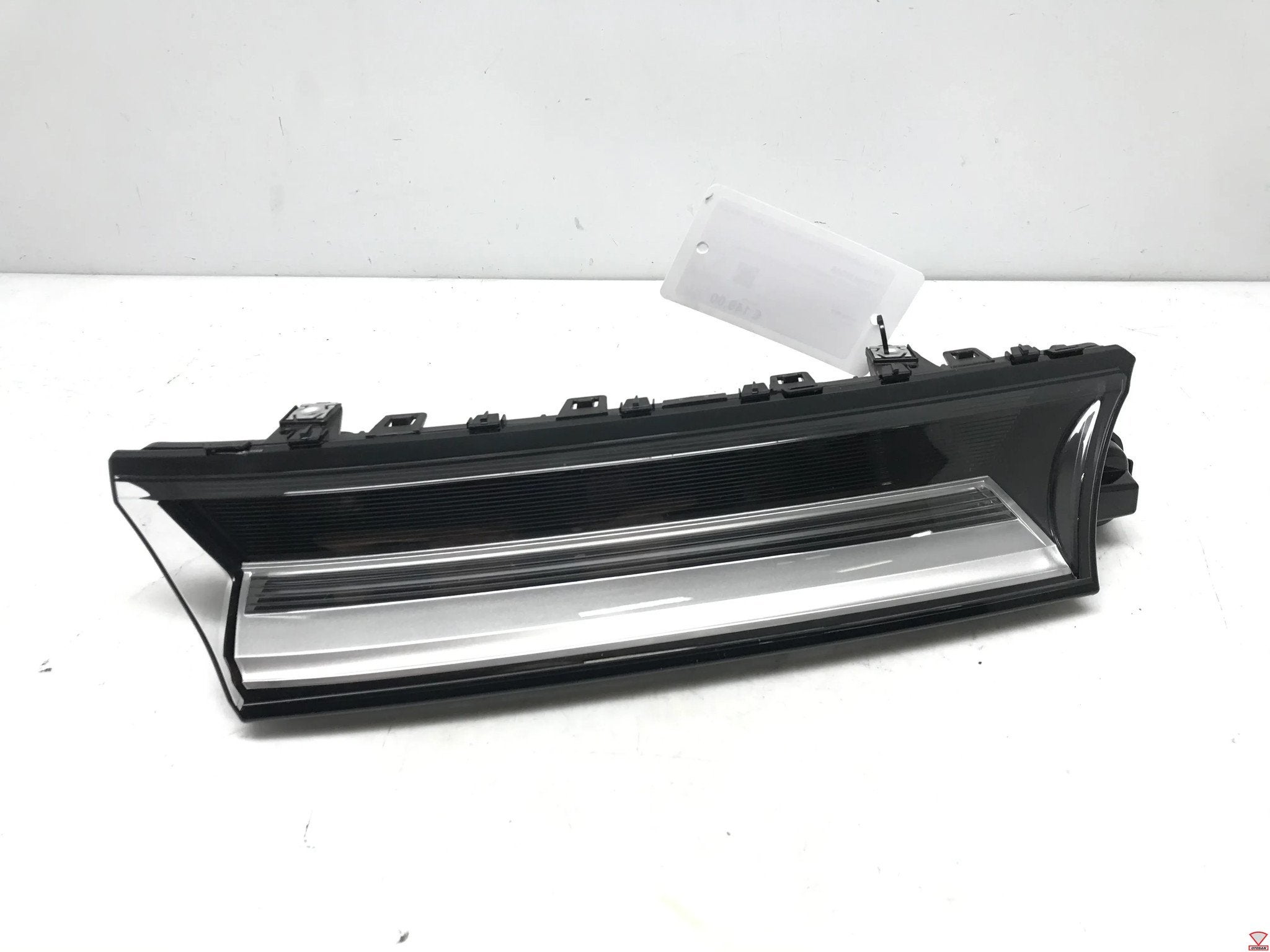 VW Transporter T7 Multivan Lampe LED Grille Droite 7T0941654, Autos : Pièces & Accessoires, Volkswagen, Volkswagen AG, Vw@volkswagen.de