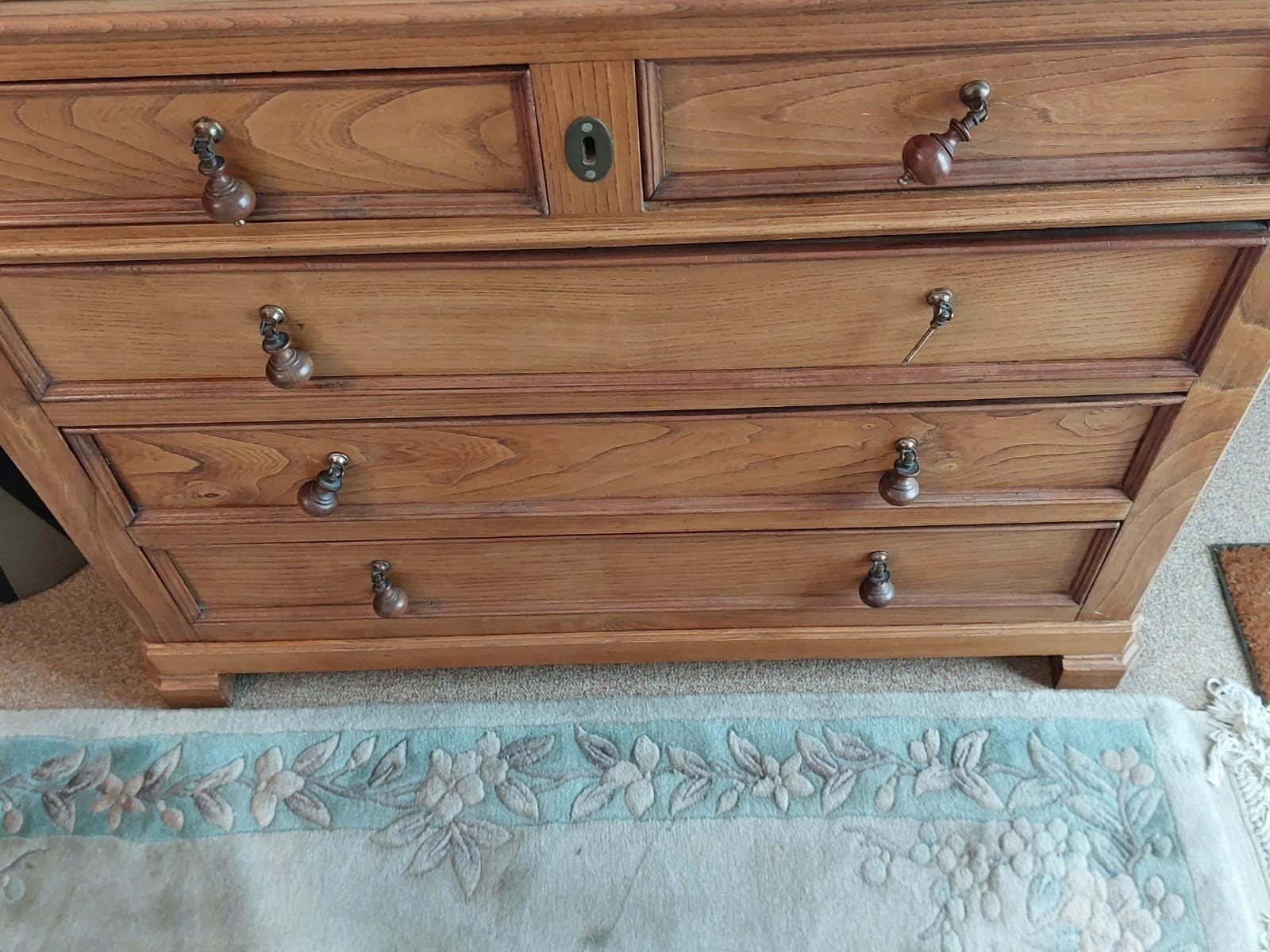 hall kast, Ophalen