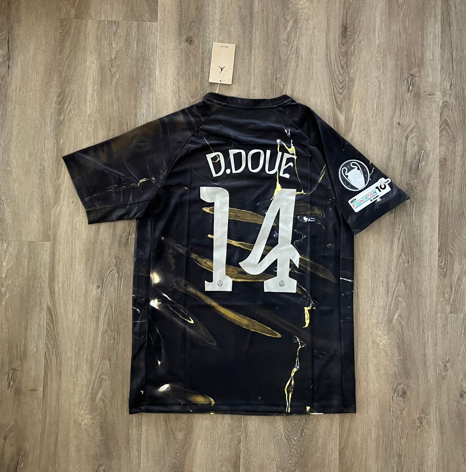 PSG 5de shirt 2025/26 UCL-versie Doué #14 maat M, Kleding | Heren, T-shirts, Nieuw, Maat 48/50 (M), Zwart, Ophalen of Verzenden