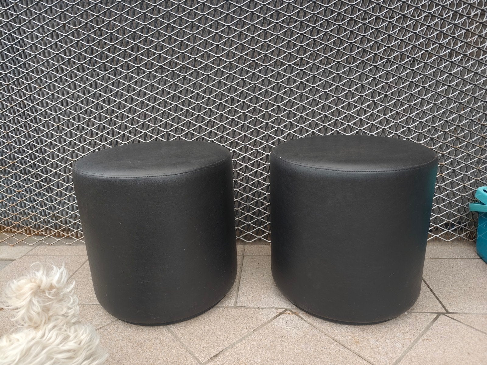 2 lederen poefs, Ophalen, Minder dan 50 cm, Rond, Leer
