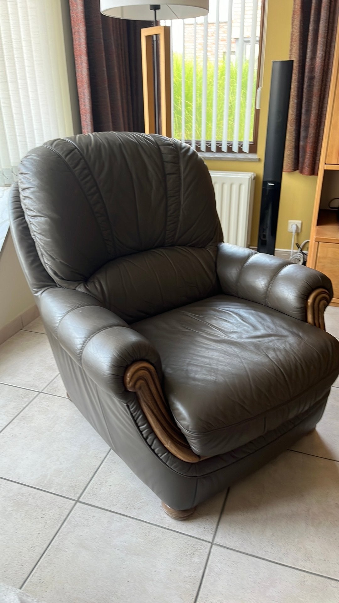 Zeer comfortabele lederen fauteuil (4 stuks beschikbaar), Ophalen, Gebruikt, Eenpersoons, Klassiek