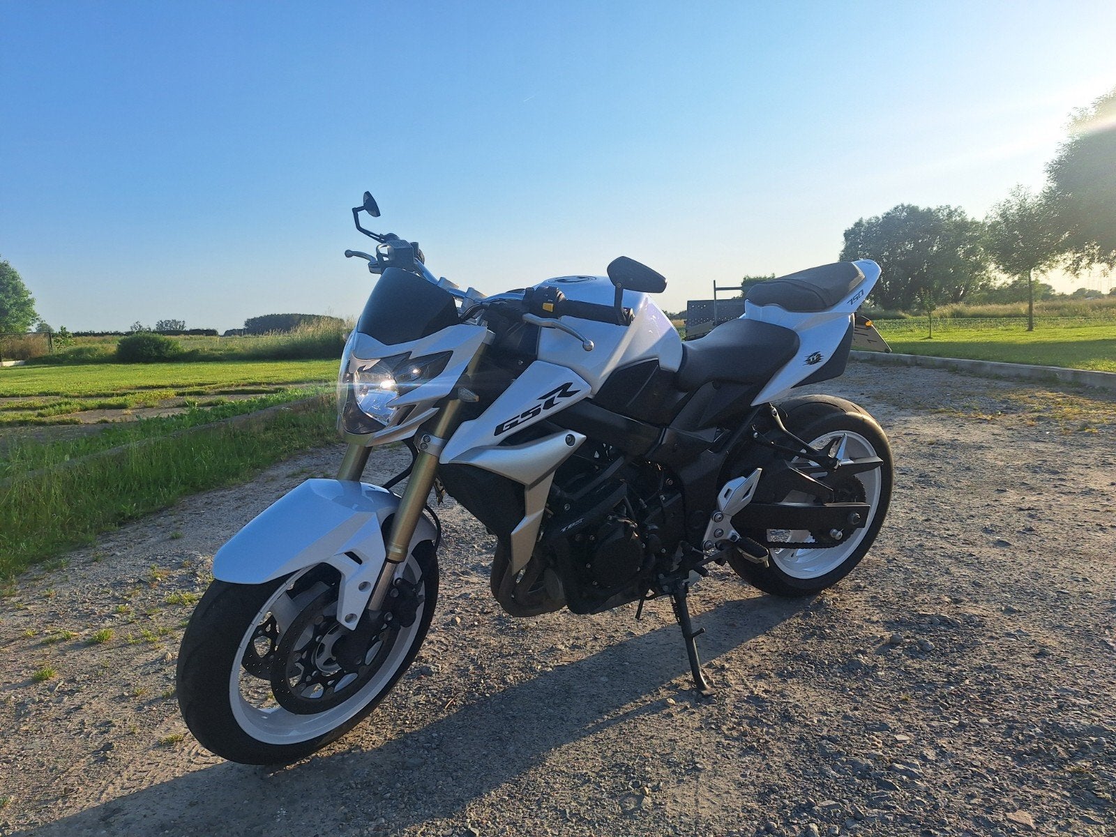 Suzuki Gsr 750 van 2013 23000km, Motos, Motos | Suzuki, Particulier