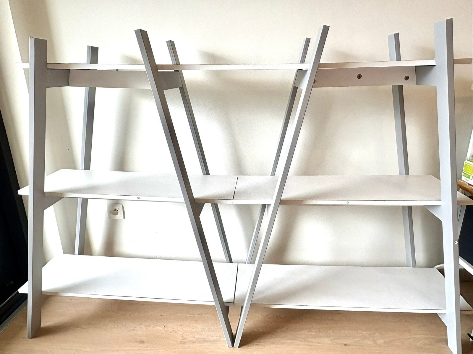 Étagère à livres minimaliste à cadre en A, Bricolage & Construction, Échafaudages, Enlèvement, Comme neuf
