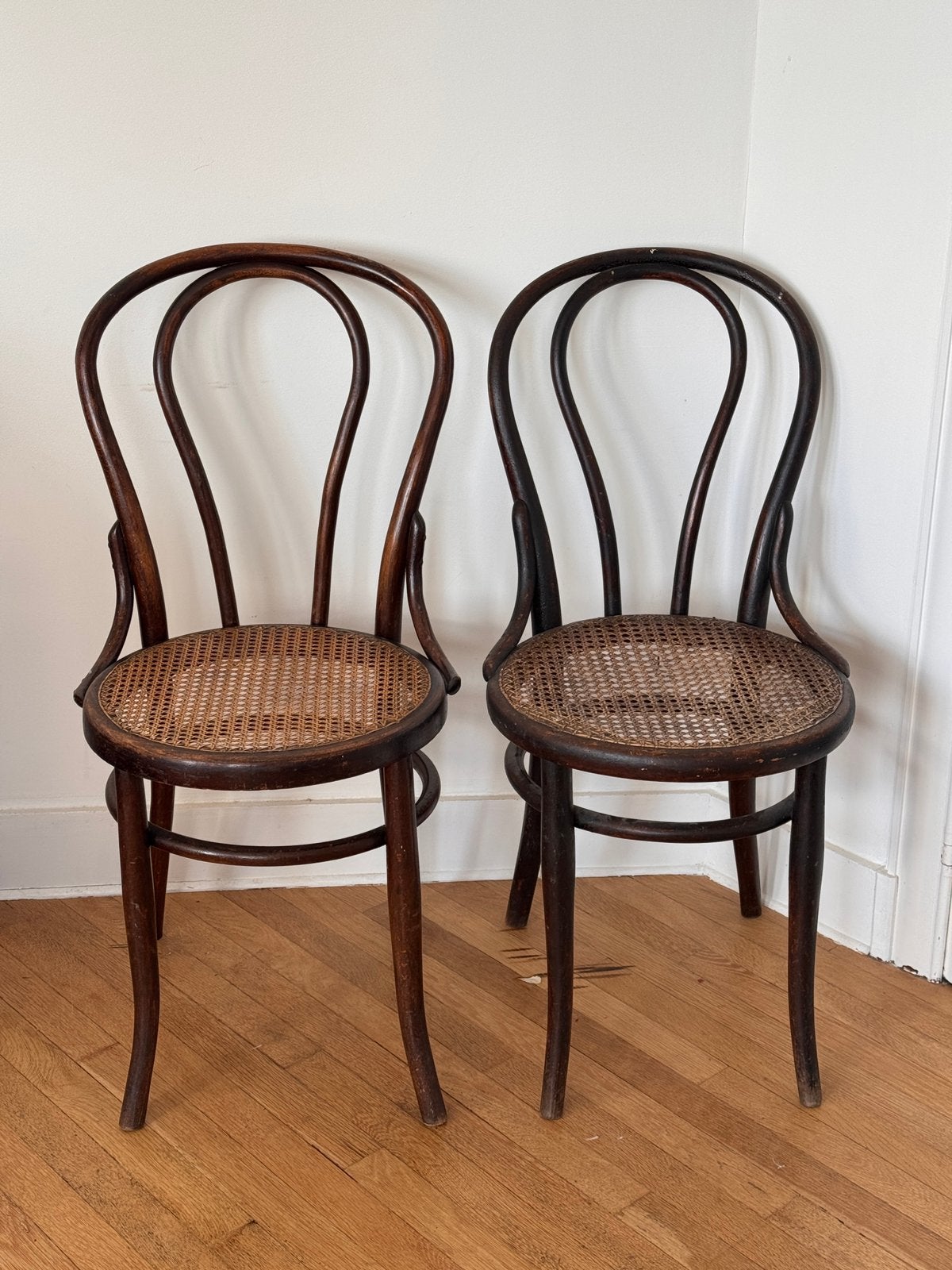 2 Chaises bistrots MUNDUS & THONET en bois courbé, Antiquités & Art, Enlèvement