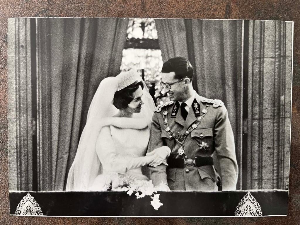 Carte postale vintage rare - Roi Baudouin et Fabiola, Enlèvement ou Envoi, Non affranchie