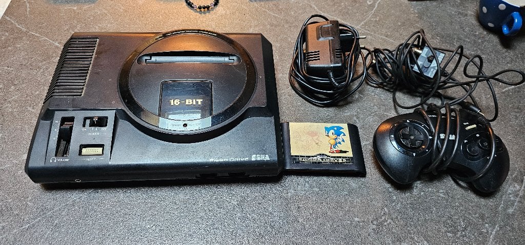 Megadrive 1 + Sonic, Ophalen of Verzenden, Gebruikt