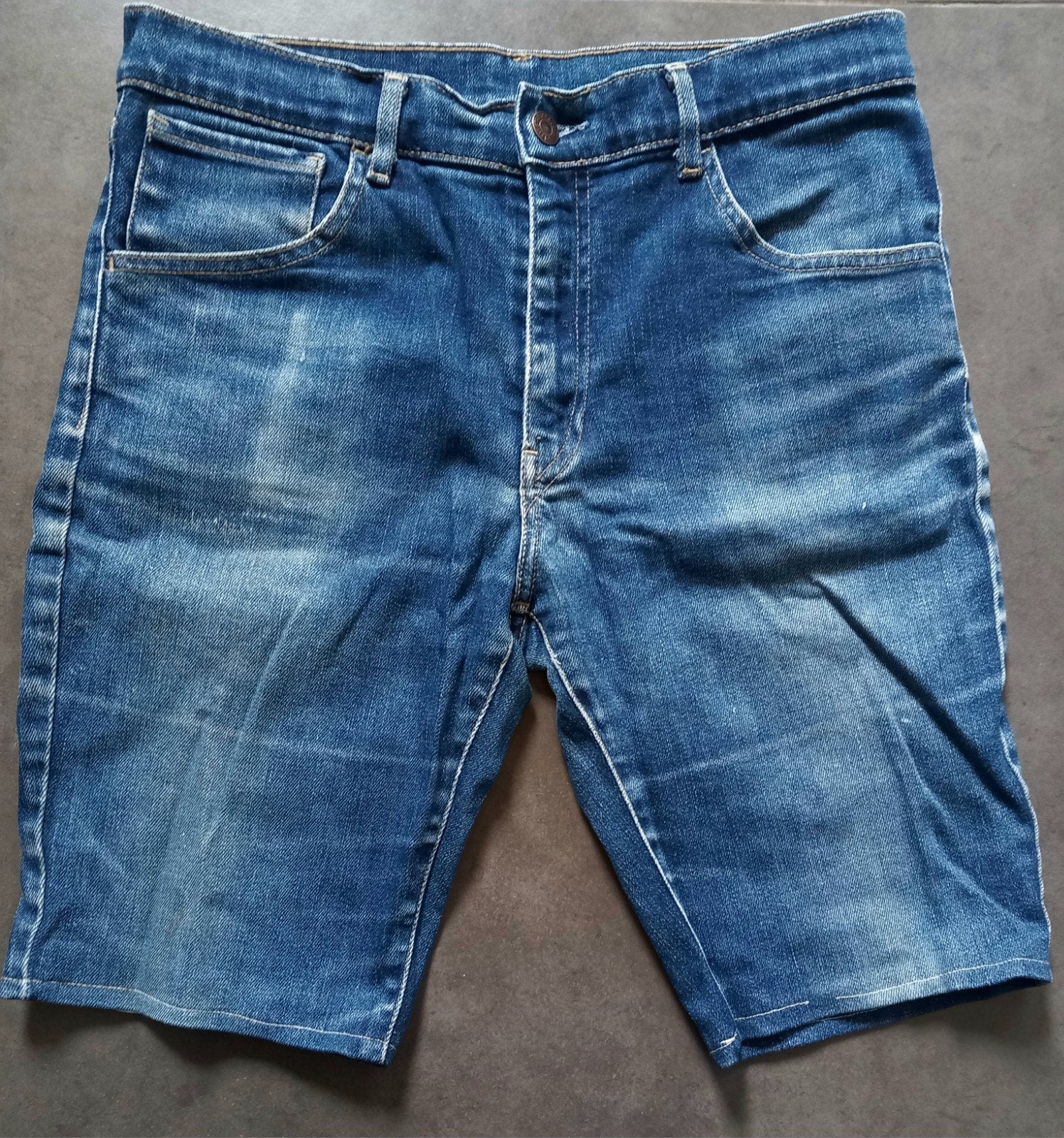Korte broek Levis - jeansmaat W32 -> 3€, Ophalen, Levi's, Blauw, W32 (confectie 46) of kleiner