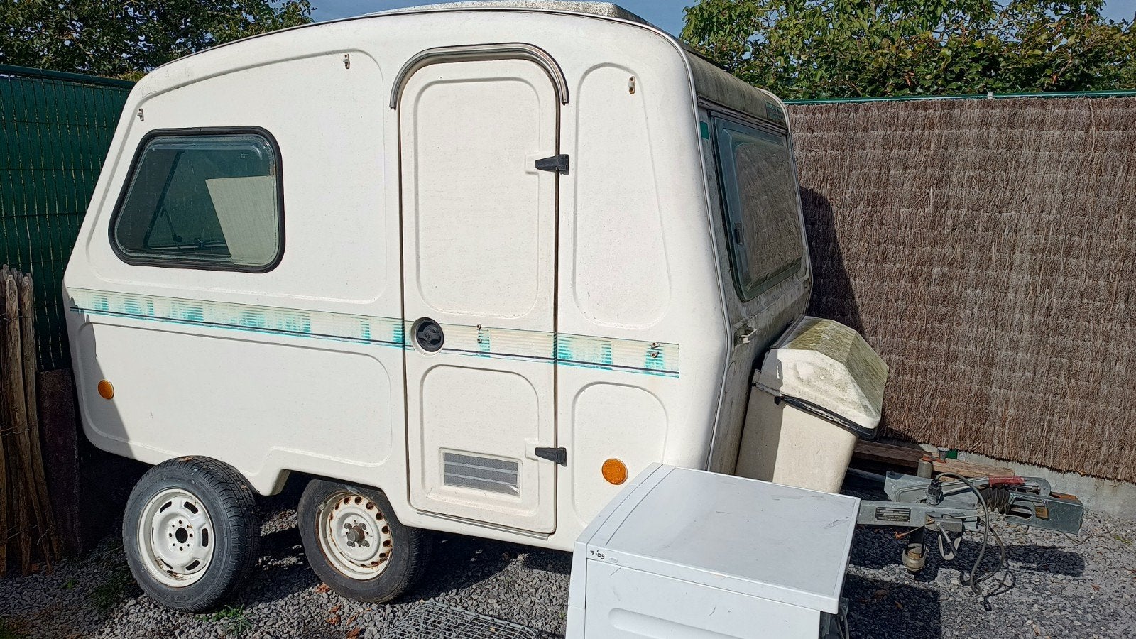 Op te knappen Predom N126D caravan, Reservewiel, Predom, Tot 500 kg, Particulier
