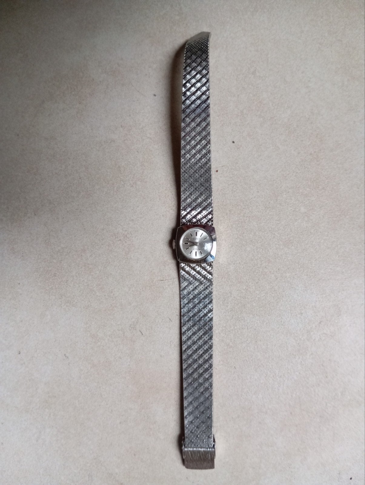 montre femme waltic Super, Enlèvement