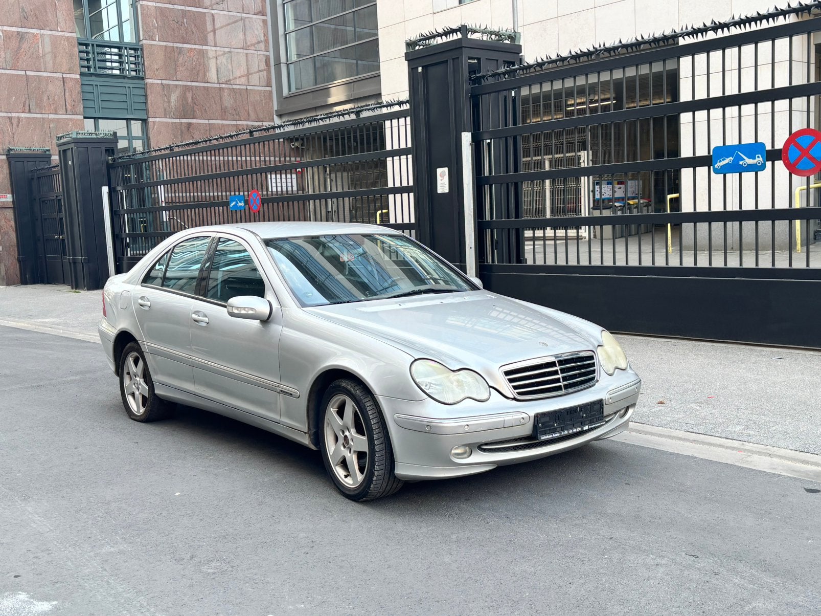 C180 2L essence 220,000km 0466406389, Autos, Achat, Boîte manuelle, Particulier, Classe C