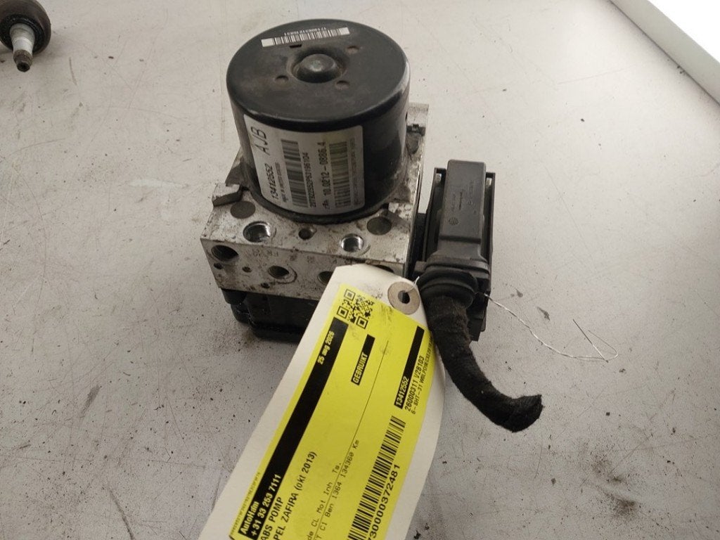 ABS POMP Opel Zafira Tourer (P12) (01-2011/07-2019), Gebruikt, Opel, Opel Automobile GmbH, Kontakt-opel@opel.com