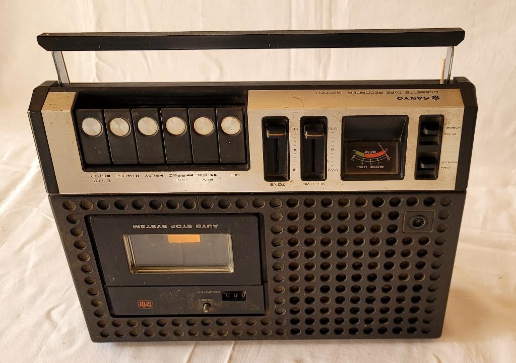 Sanyo M2502U cassetterecorder portable, Enlèvement ou Envoi, Simple, Autres marques, Commandes tactiles