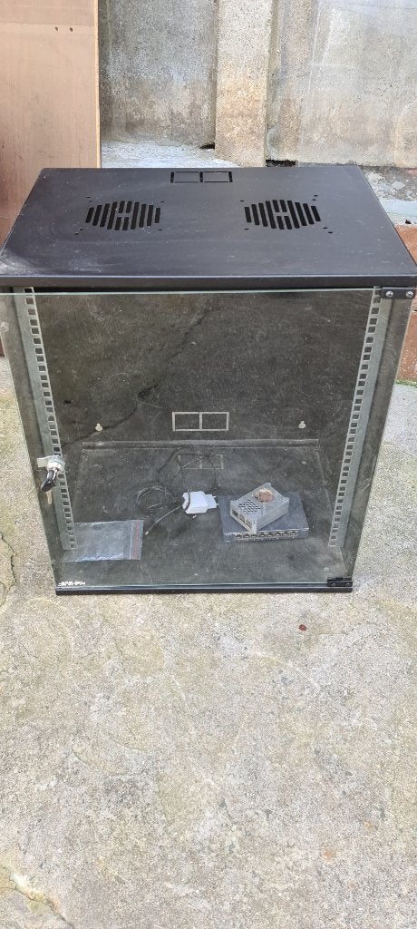Armoire réseau, Baie serveur 19 pouces | 12 U, Informatique & Logiciels, Ordinateurs & Logiciels Autre, Envoi, Comme neuf