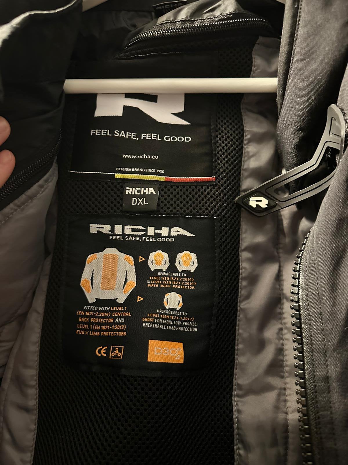 Richa jas en broek, Enlèvement, Comme neuf