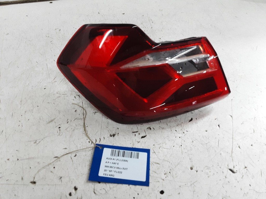 FEU ARRIÈRE GAUCHE Audi A1 Sportback (GBA) (82A945069A), Mevr. I. Hauben, Audi, Utilisé, Rue de l'Espoir 34 34
4030  GRIVEGNÉE, BE