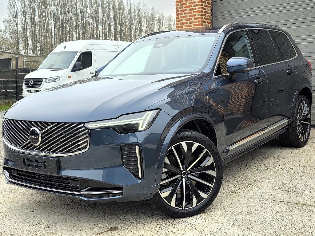 Volvo XC90 T8 - NIEUW 0KM - Plug In Hybride - 455 PK - 7Zits, 32 g/km, Blauw, 7 zetels, Leder