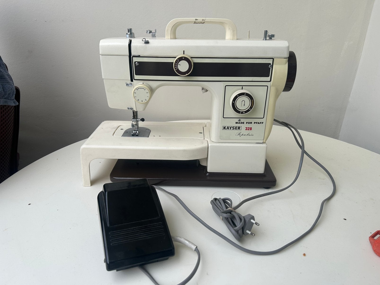 Naaimachine, Ophalen, Zo goed als nieuw, Naaimachine