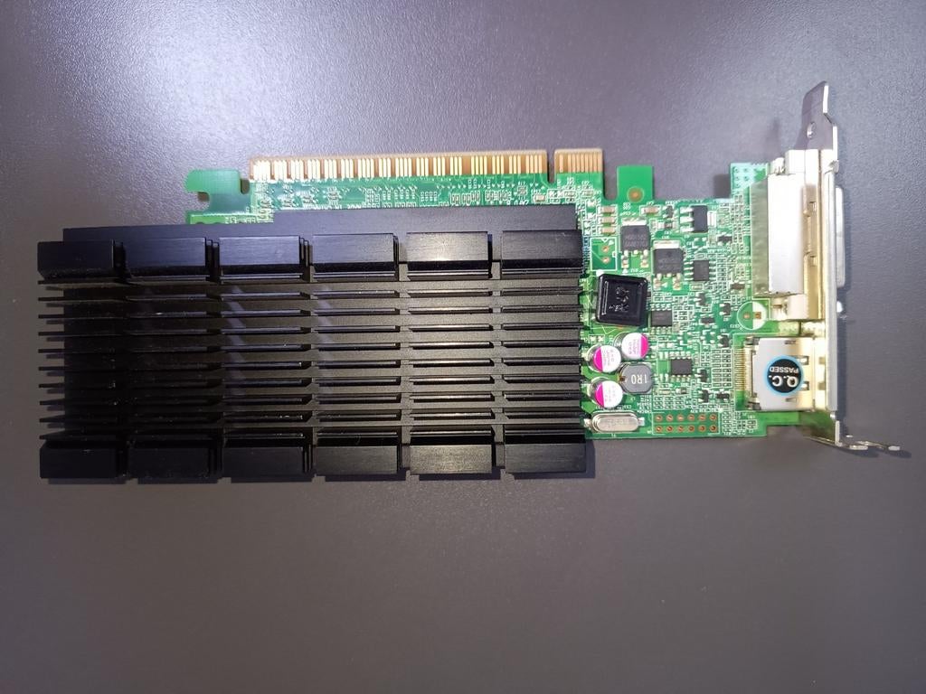 Carte graphique Geforce 605 1Go