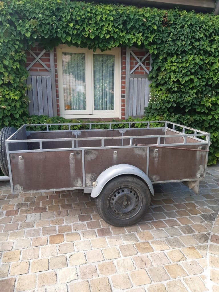 aanhangwagen, Enlèvement, Utilisé