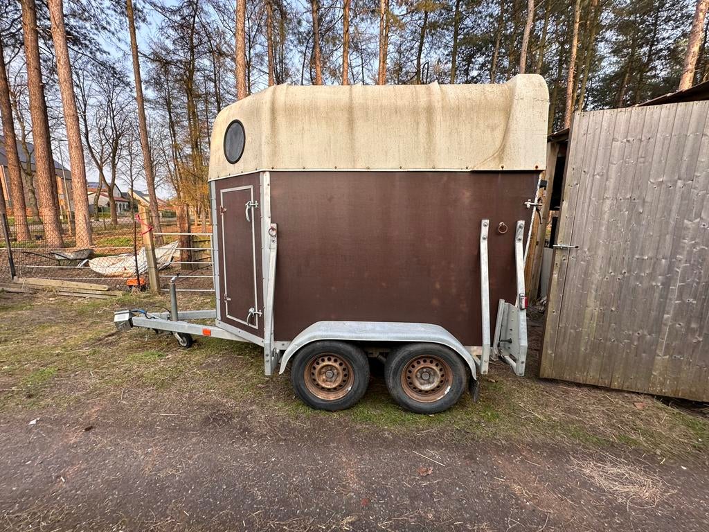 2 paards trailer, Ophalen, Zo goed als nieuw