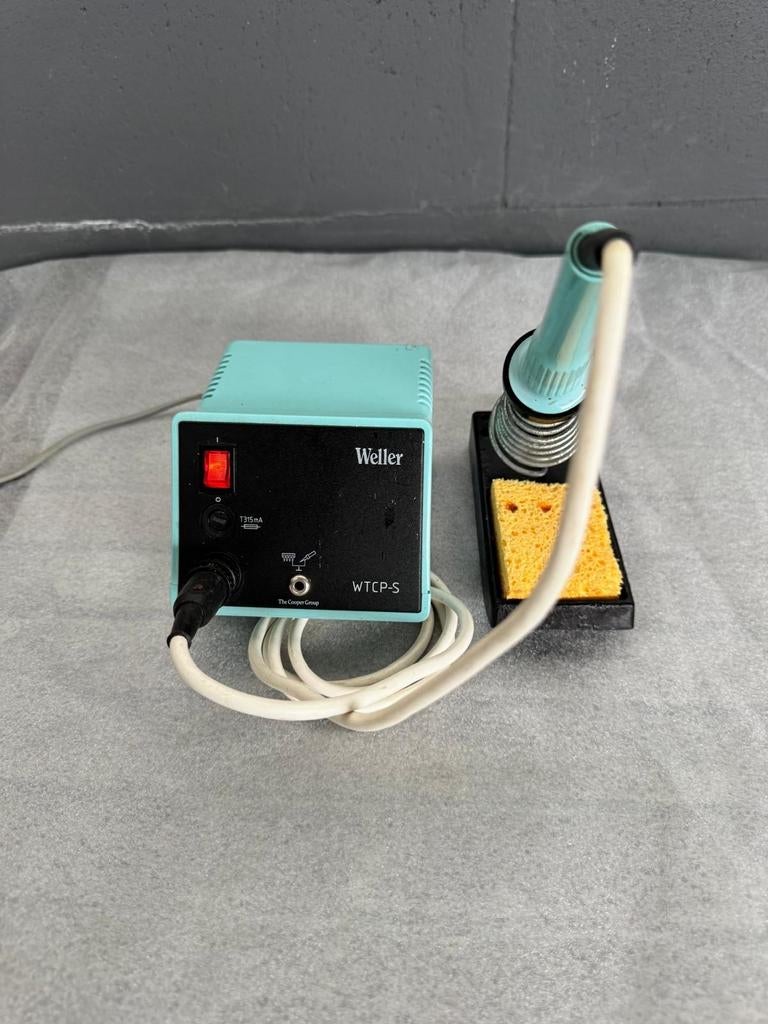 WELLER WTCP-S. 220/24V. 50Hz/50W. Soldeerstation, Ophalen of Verzenden