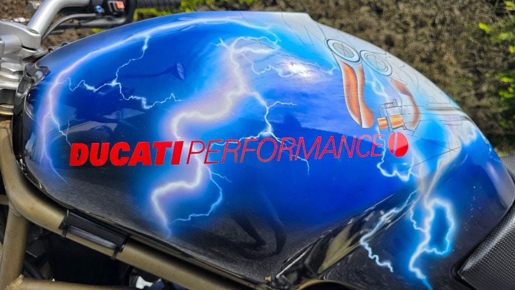 DUCATI MONSTER 900 M, Motoren, 2 cilinders, Sportuitlaat, Occasion, Meer dan 35 kW