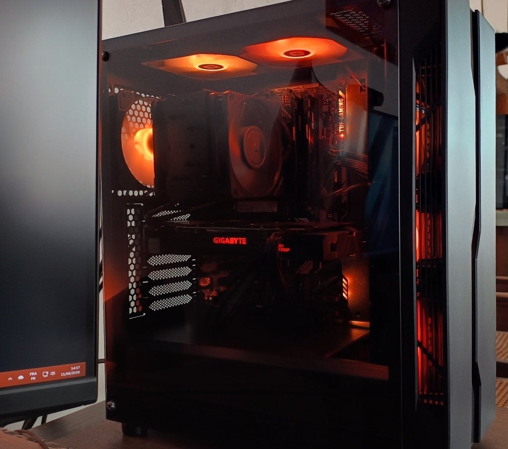 PC Gamer / Multimédia – i5 9th / GTX 1070 Ti 8GB / 16GB RAM, Le pc est monté avec différentes marques, 1,25 To, 4 Ghz ou plus