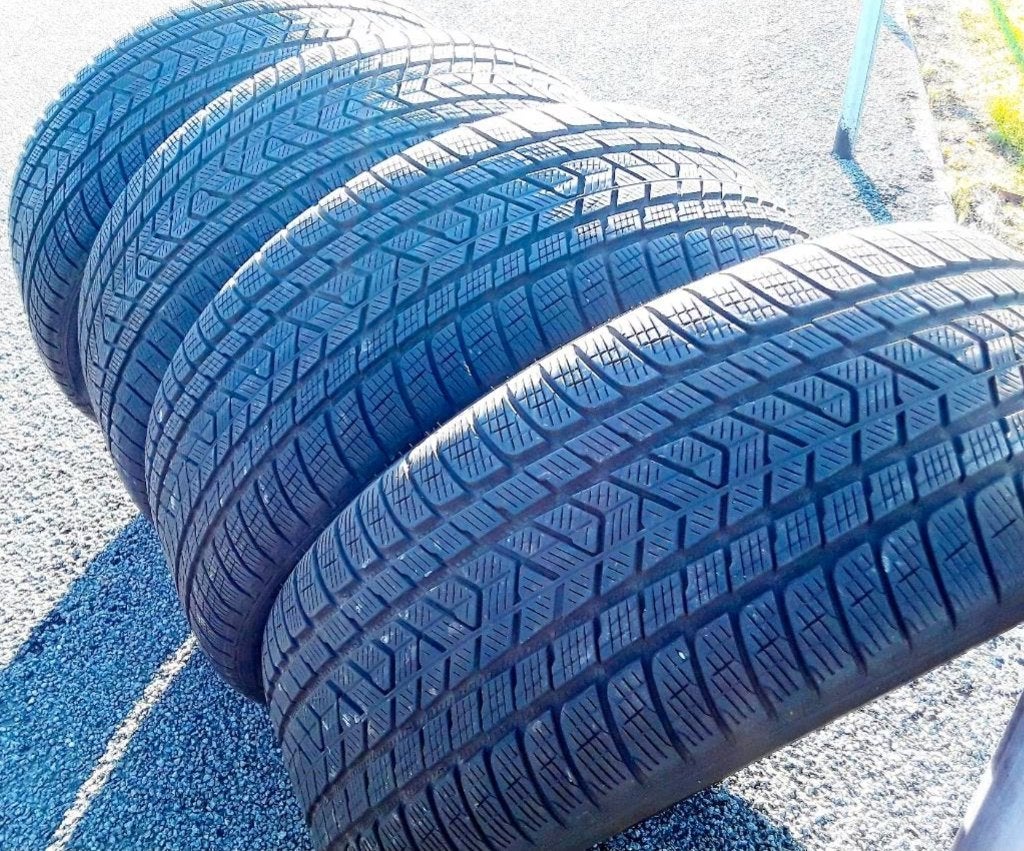 4 très bons Pirelli Scorpion Winter 285/45R22, Auto-onderdelen, Banden en Velgen, Ophalen, Gebruikt, 285 mm, Overige maten