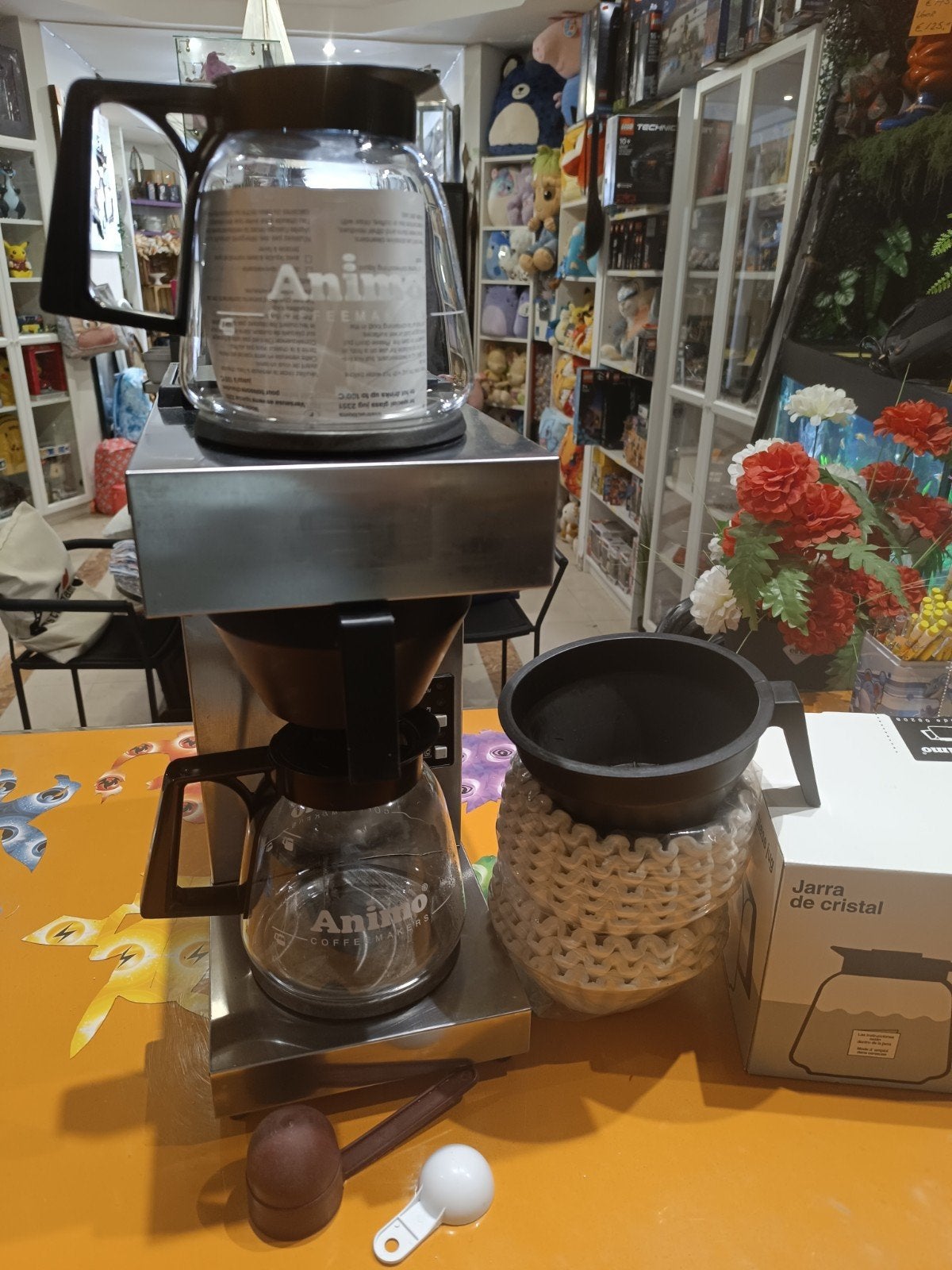 Professionele koffiezet animo, 10 kopjes of meer, Ophalen, Gebruikt, Koffiepads en cups