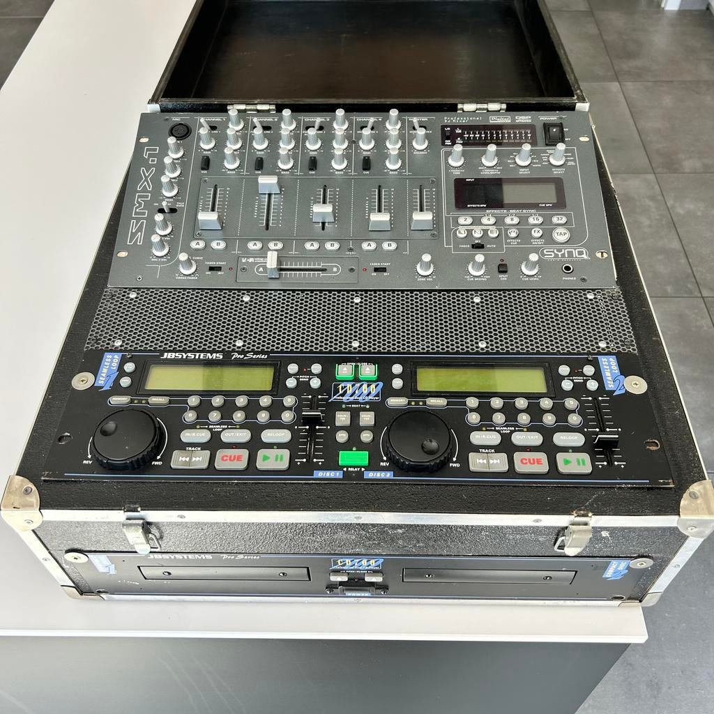 Professionele DJ-set: SynQ SMX.1 Mixer + JB Systems CD700, Ophalen, Zo goed als nieuw