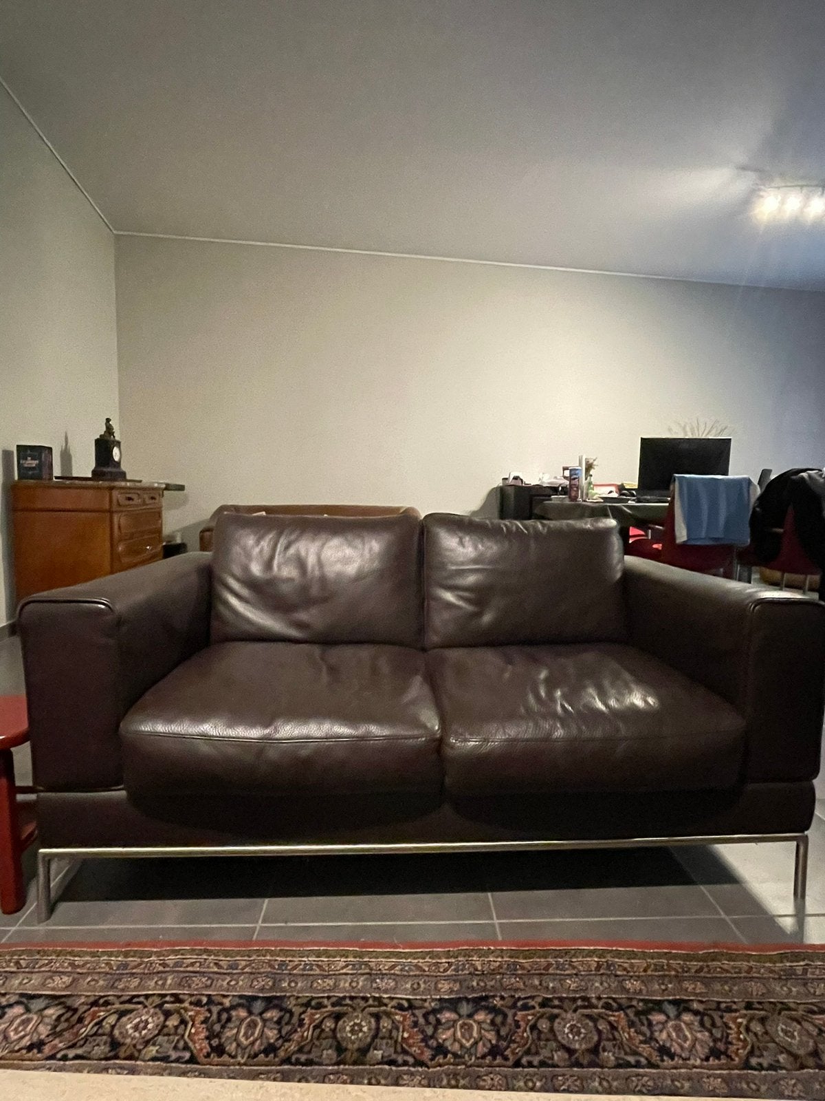 Lederen zetel in mooi design, Enlèvement, Comme neuf