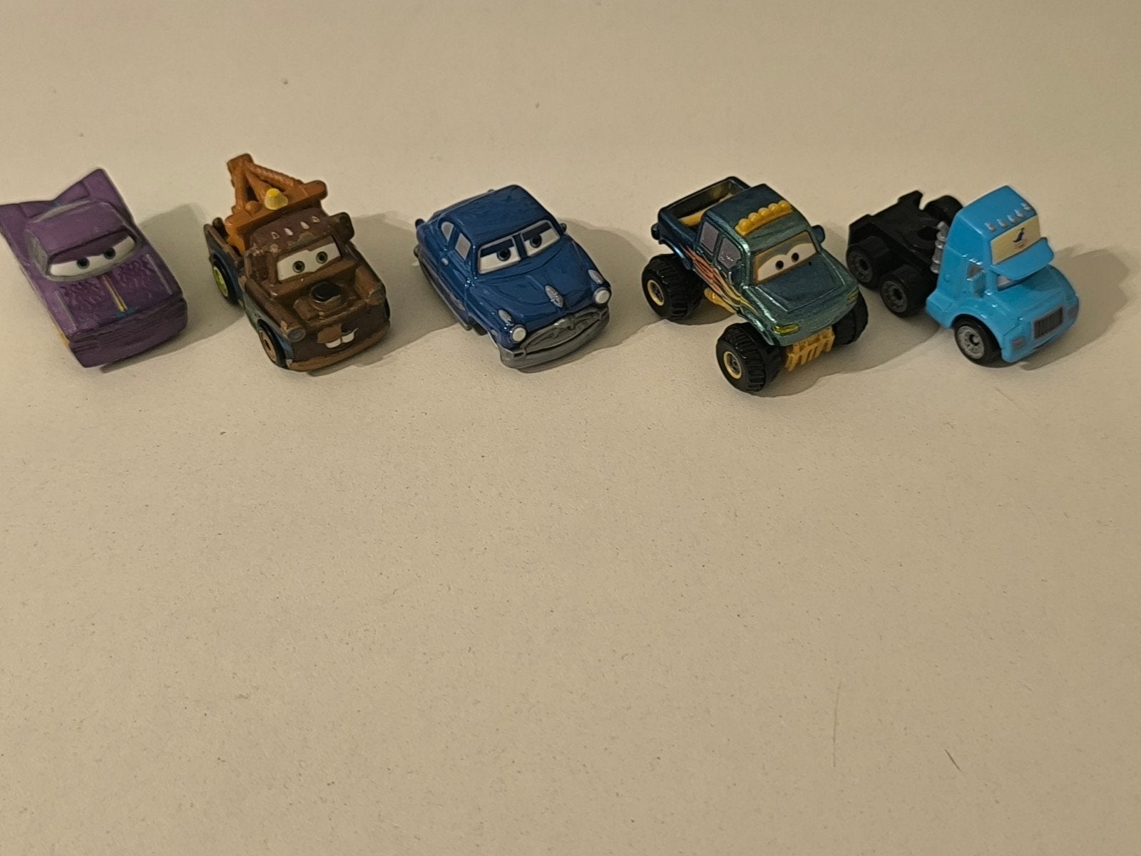 Disney Pixar Cars "Micro Drifters" miniatuurauto's (Mattel), Ophalen, Zo goed als nieuw