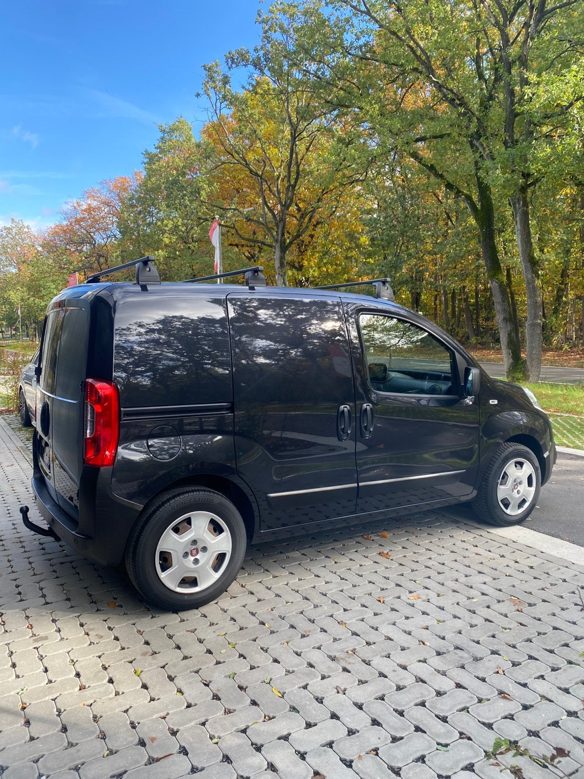 FIAT FIORINO/2021/90.000km, Auto's, Euro 6, Verwarmde buitenspiegels, Zwart, Particulier