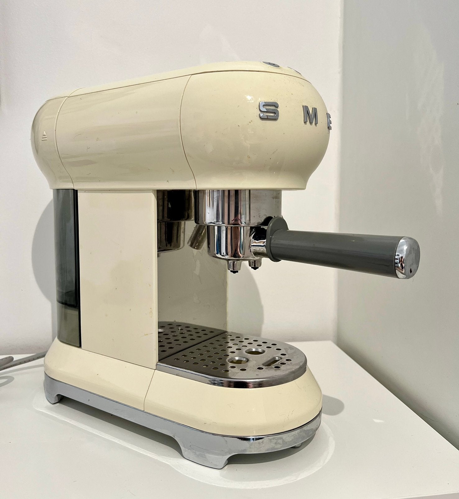 SMEG expressomachine-crèmekleurig, Ophalen, Zo goed als nieuw