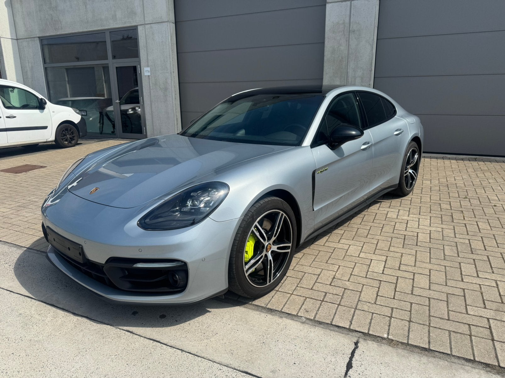 Porsche Panamera 4 e-hybrid, Autos, Porsche, Argent ou Gris, Achat, Euro 6, 5 portes