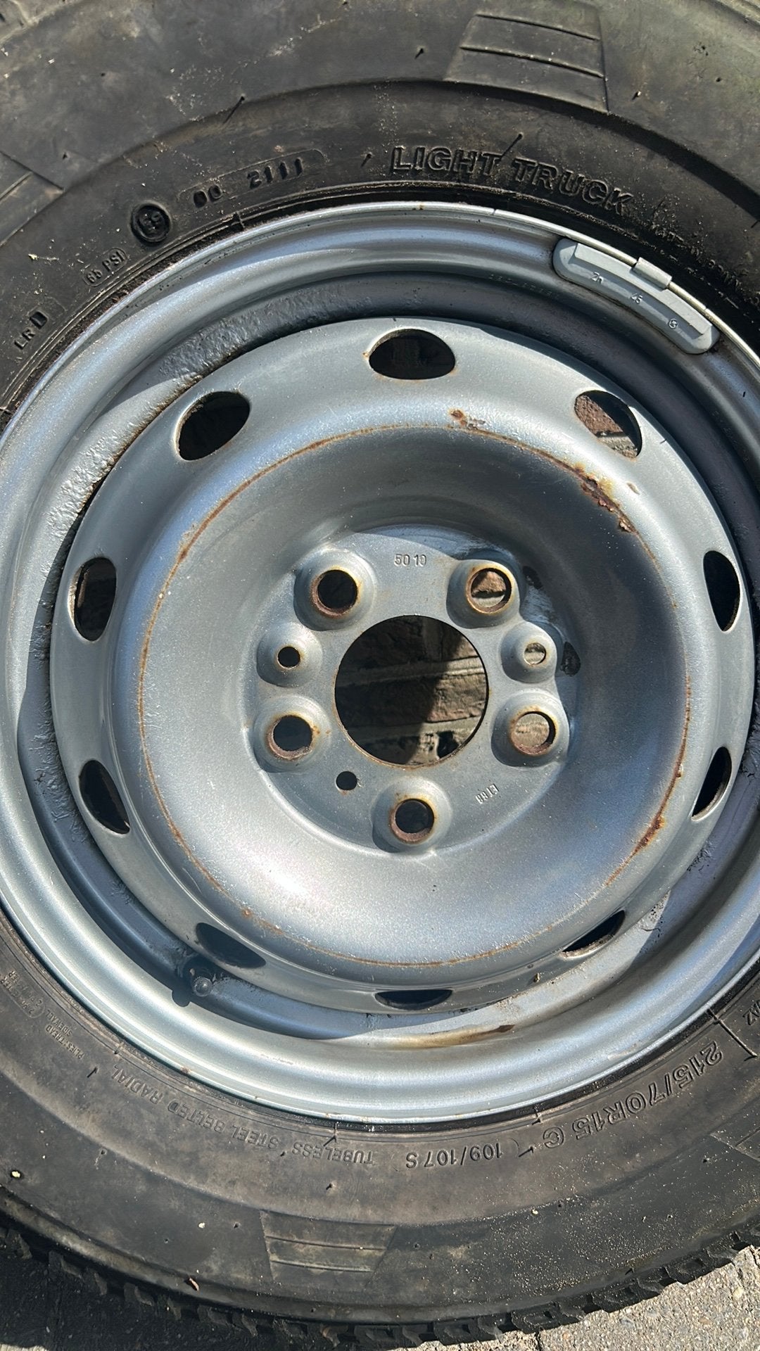 4 Velg met band Citroën jumper 215 70 15, Ophalen, Band(en)