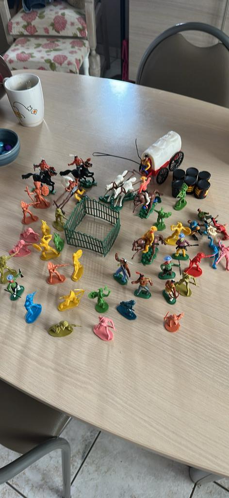 Vintage cowboy’s en indianen etc, Ophalen, Zo goed als nieuw
